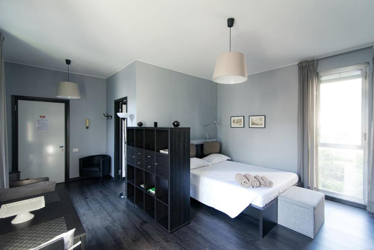Via Mentana 32 - The House Of Travelers Apartment Como Exterior photo