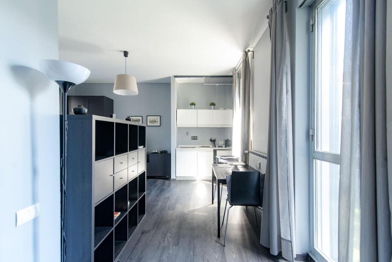 Via Mentana 32 - The House Of Travelers Apartment Como Exterior photo