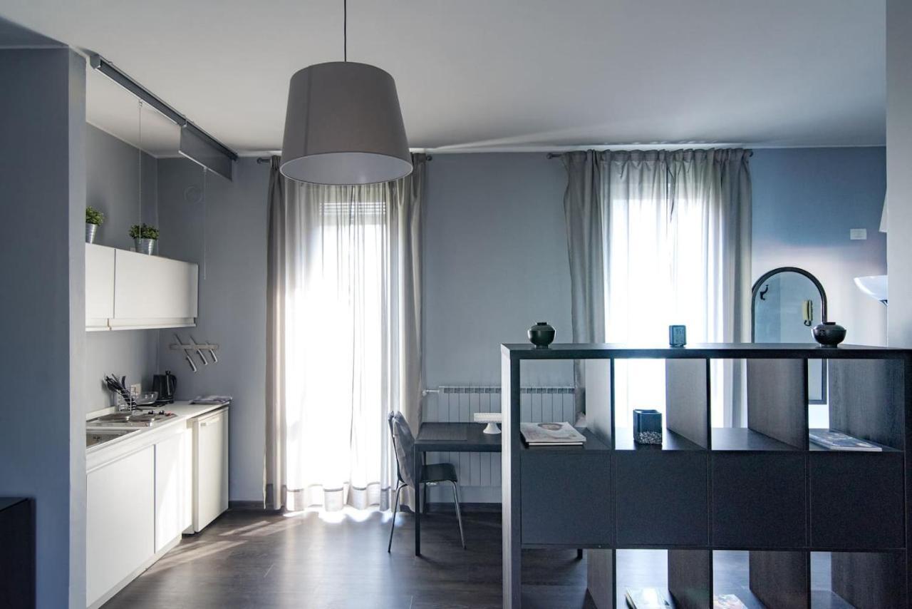 Via Mentana 32 - The House Of Travelers Apartment Como Exterior photo