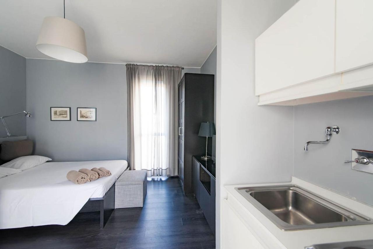 Via Mentana 32 - The House Of Travelers Apartment Como Exterior photo